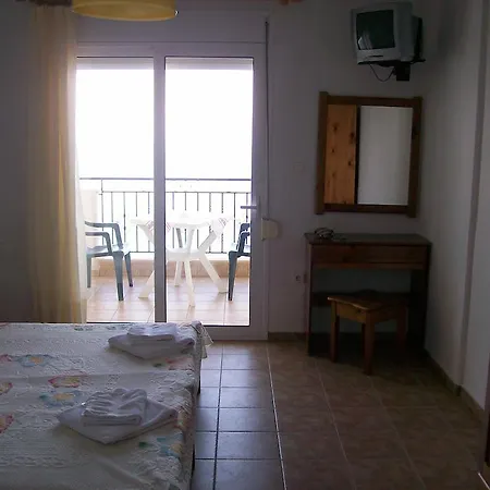 Aparthotel Tilemaxos & Anneta Afytos